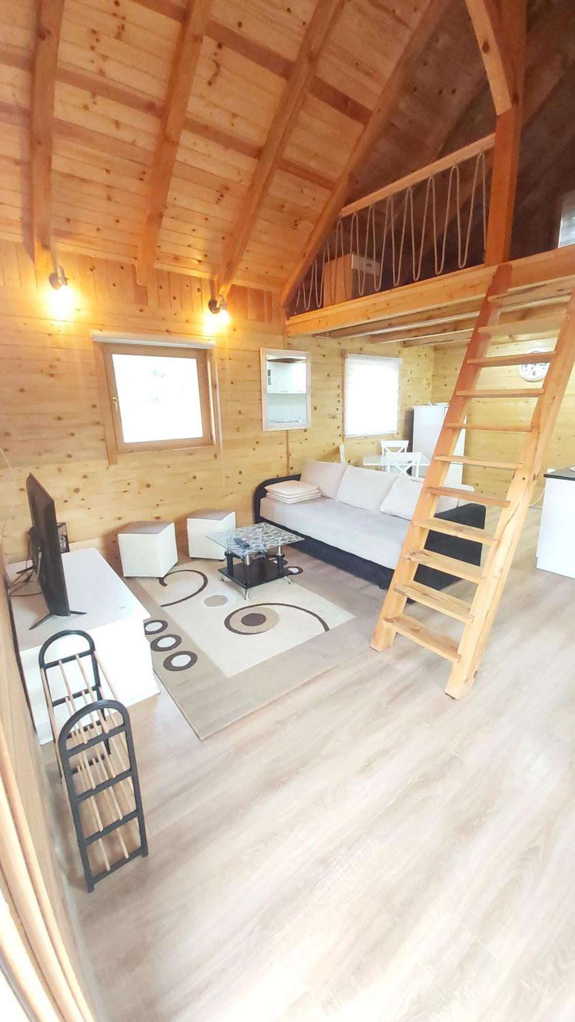 Holiday home Vikendica Monte Ledinci